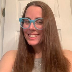 Meet your Posher, Angie